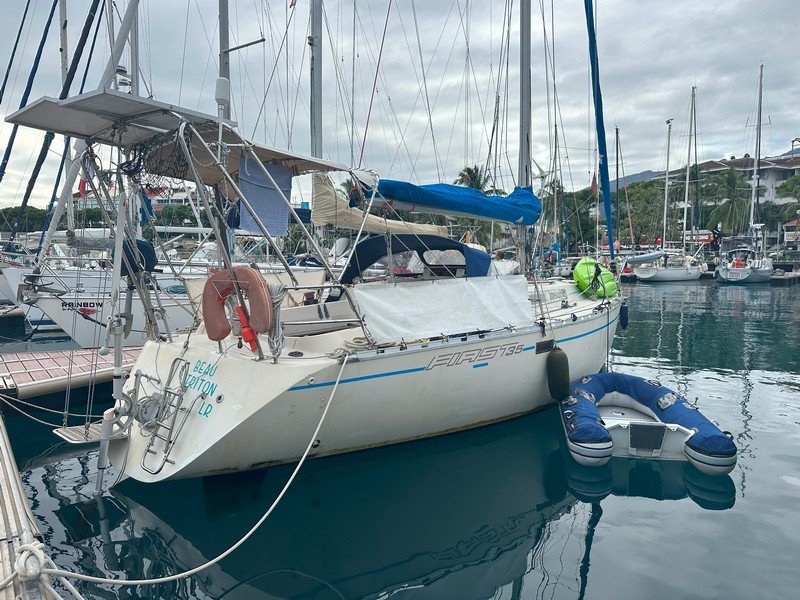 First 35 for sale in Tahiti
