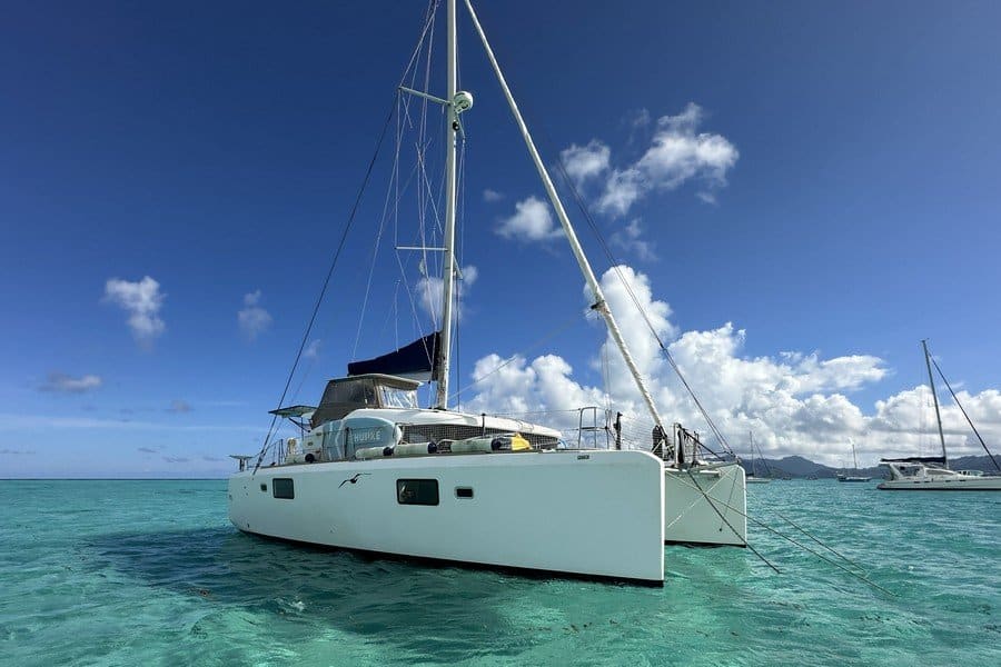 Lagoon 39 for sale in Tahiti