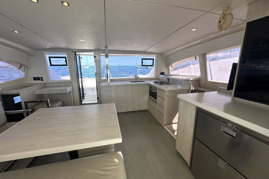 021 Leopard 40 2016 – Moana iti