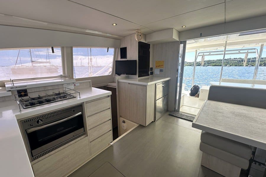 025 Leopard 40 2016 – Moana iti